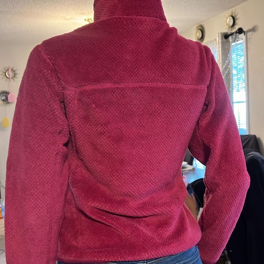 Patagonia Women's Deep Pink Fleece Pullover - Picture 4 of 4